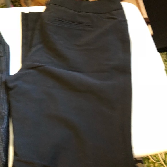 Dress pants - Picture 2 of 3